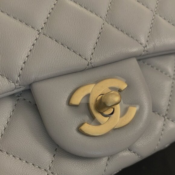 Chanel 21B Classic Mini Square Pearl Crush Lambskin Quilted Flap Bag, Gray, NIB - Picture 5 of 16